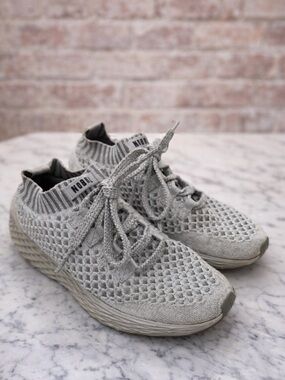 No Bull size 8 Women's Allday Knit Sneakers